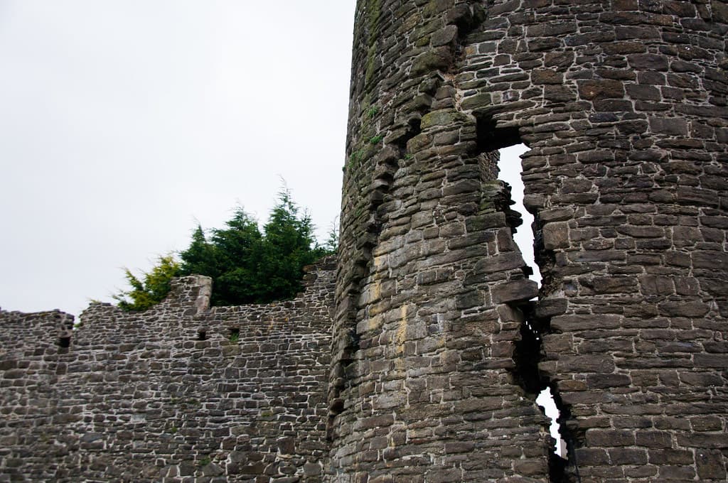 Eglwys-bach a Llangernyw, Conwy