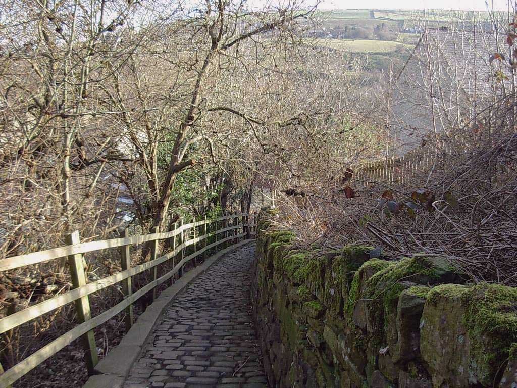 Mixenden, Calderdale