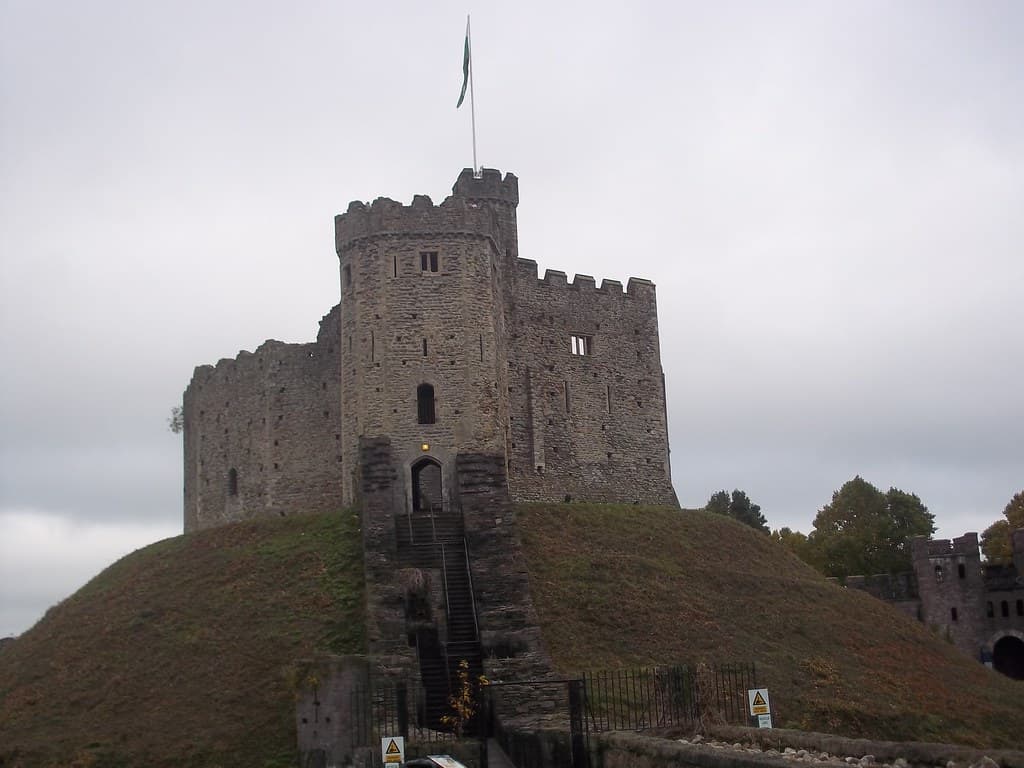 Ystrad Mynach, Caerphilly