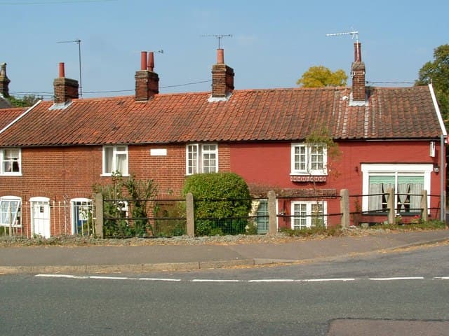 Chelmondiston, Babergh