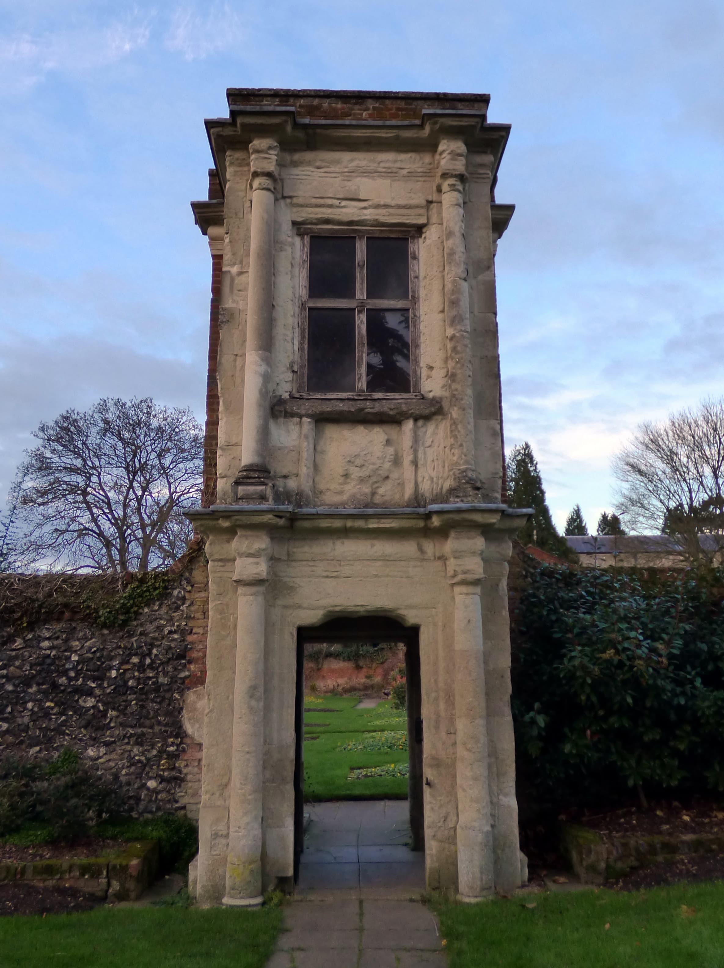 Piccotts End, Dacorum