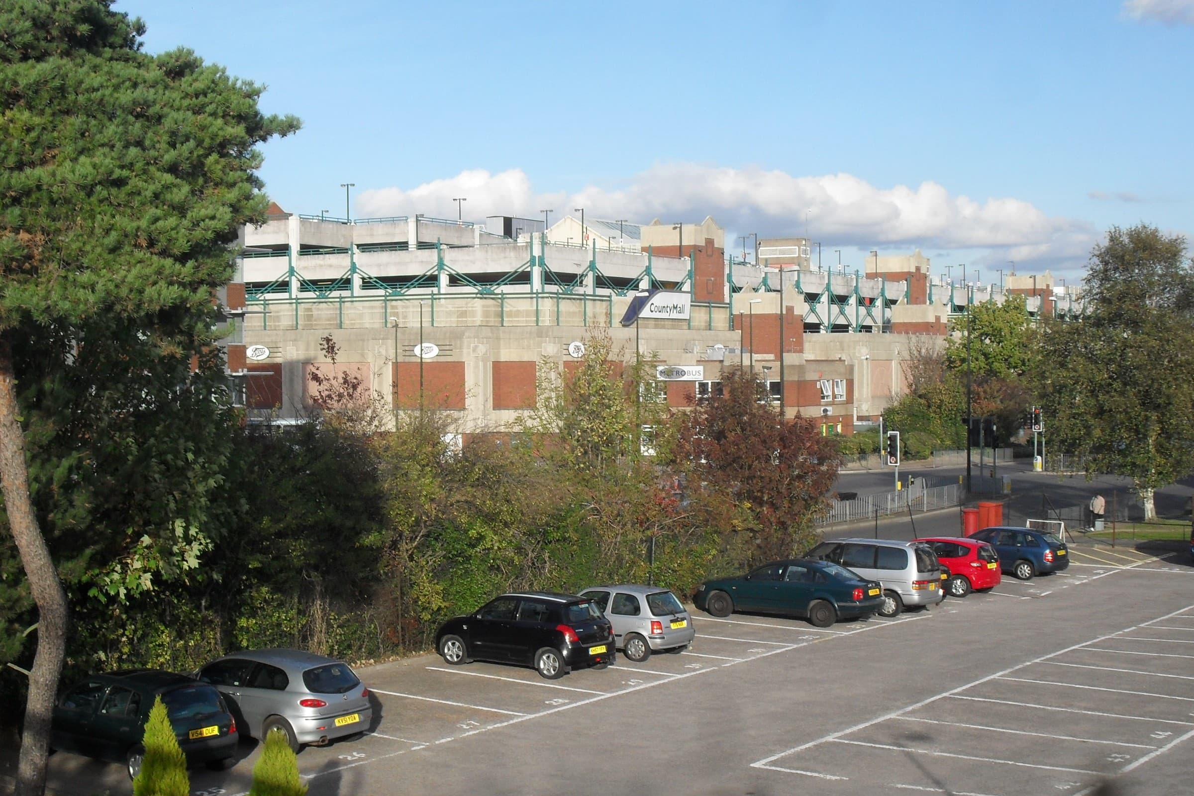 Langley Green & Tushmore, Crawley